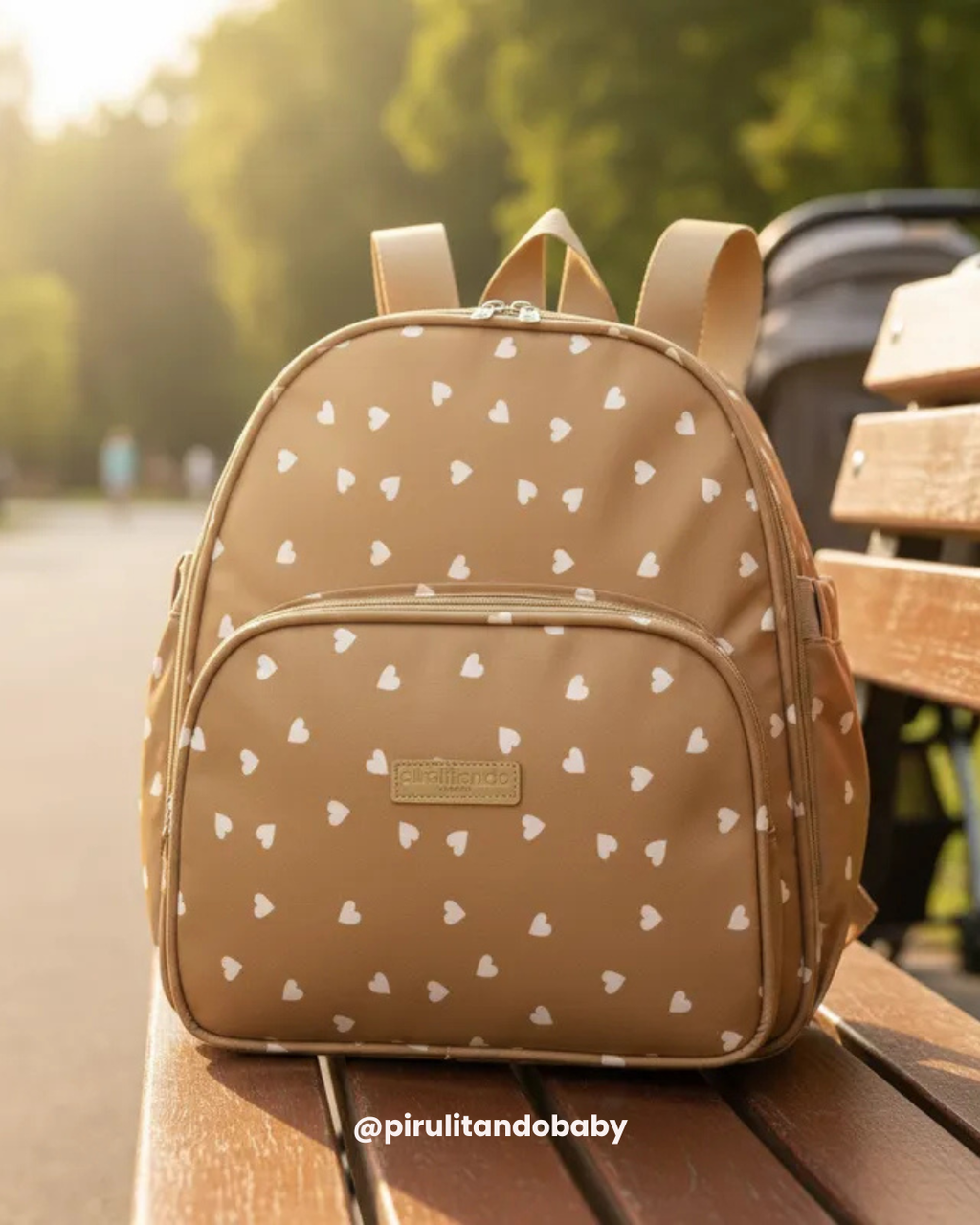 Mochila Maternidade de Passeio com Bolso Térmico Viver Caramelo