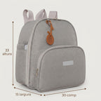 Medidas da Mochila Maternidade de Passeio com Bolso Térmico Essência Cinza: 33 cm de altura, 30 cm de largura e 15 cm de profundidade