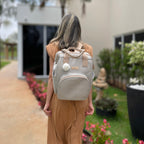 Mochila Maternidade Média Nuvem de Algodão Cinza com Bolso Frontal Térmico