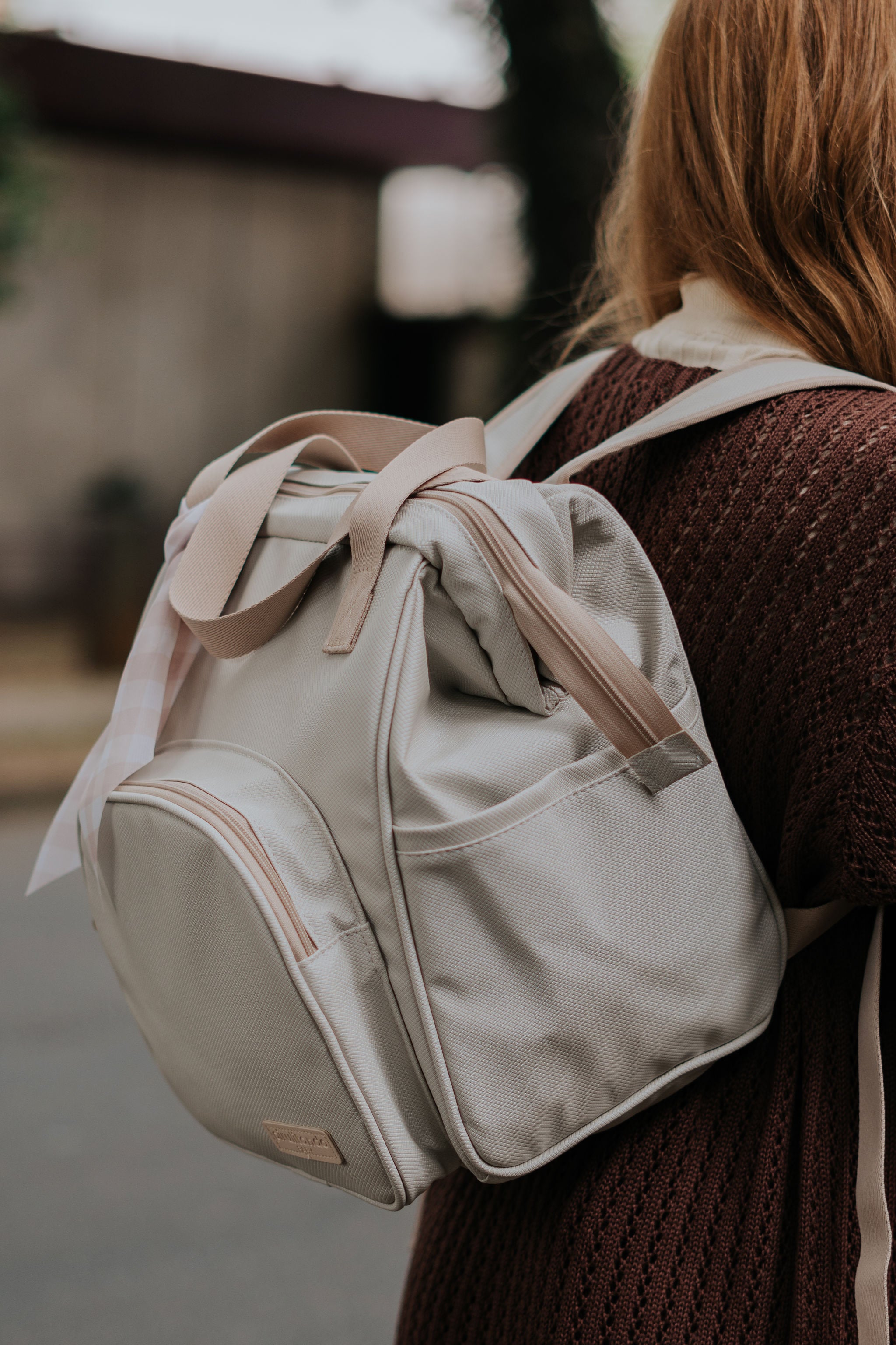 Mochila Maternidade Média com Bolso Frontal Térmico Encanto Marfim