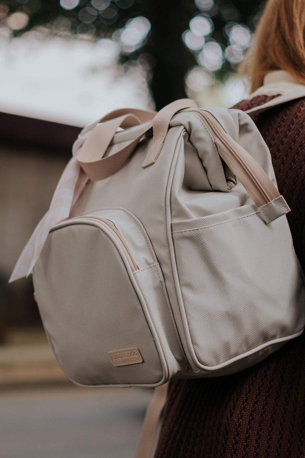 Mochila Maternidade Média com Bolso Frontal Térmico Encanto Marfim