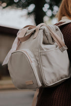 Mochila Maternidade Média com Bolso Frontal Térmico Encanto Marfim