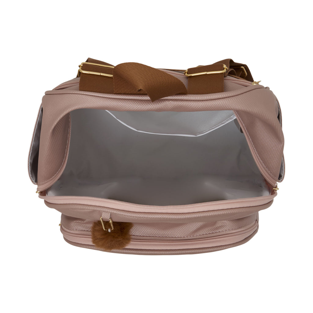 Interior da Mochila Maternidade de Passeio Amor de Mãe Rosê com uma divisória interna e forro impermeável