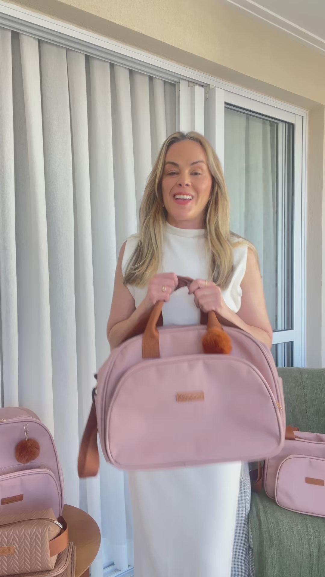 Mochila Média com Bolso Térmico Amor de Mãe Rosê